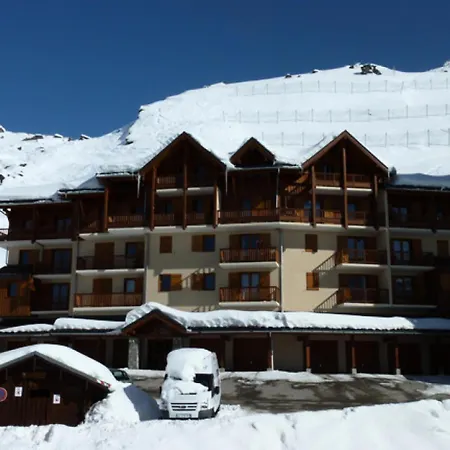 Neves - 4 Personnes Dans Le Quartier Anime De La Station Mae-7704 Apartment Val Thorens