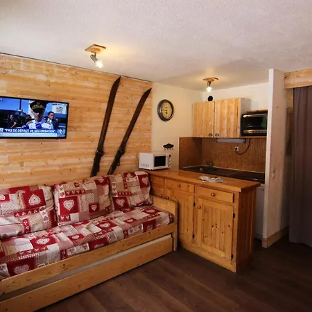 Neves - 4 Personnes Dans Le Quartier Anime De La Station Mae-7704 Appartamento Val Thorens